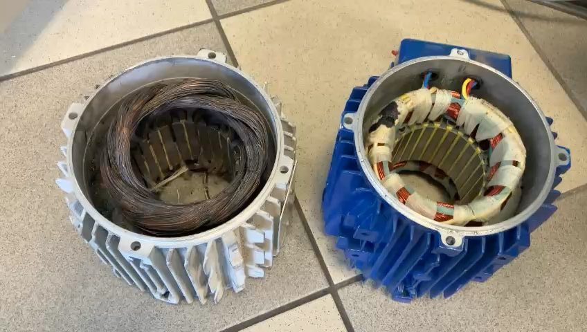 Vue des composants internes de deux moteurs électriques industriels